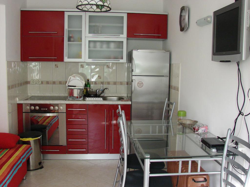 Bruna Apartment Rab Town Room photo